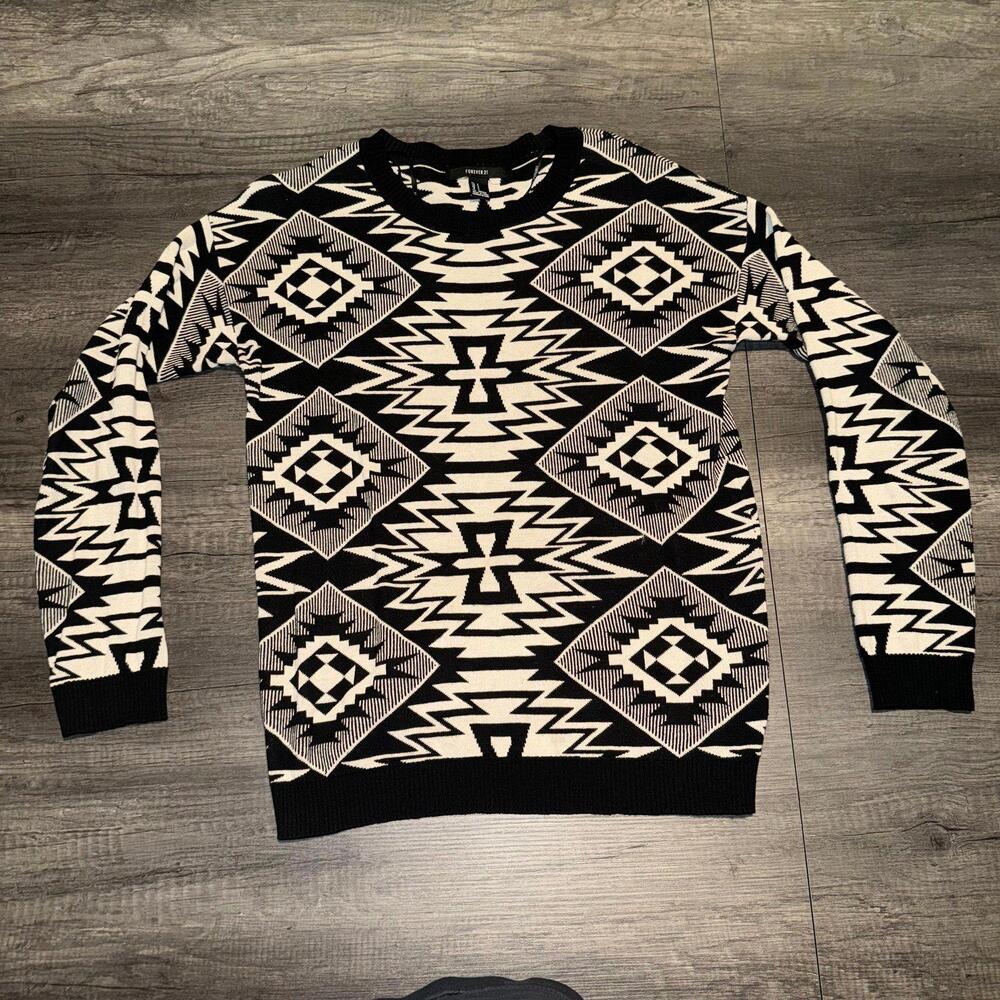 Forever 21 Sweater Size Small